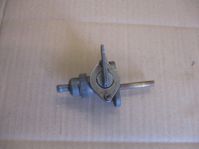 Robinet essence pour Yamaha 125 AT1 - AT2