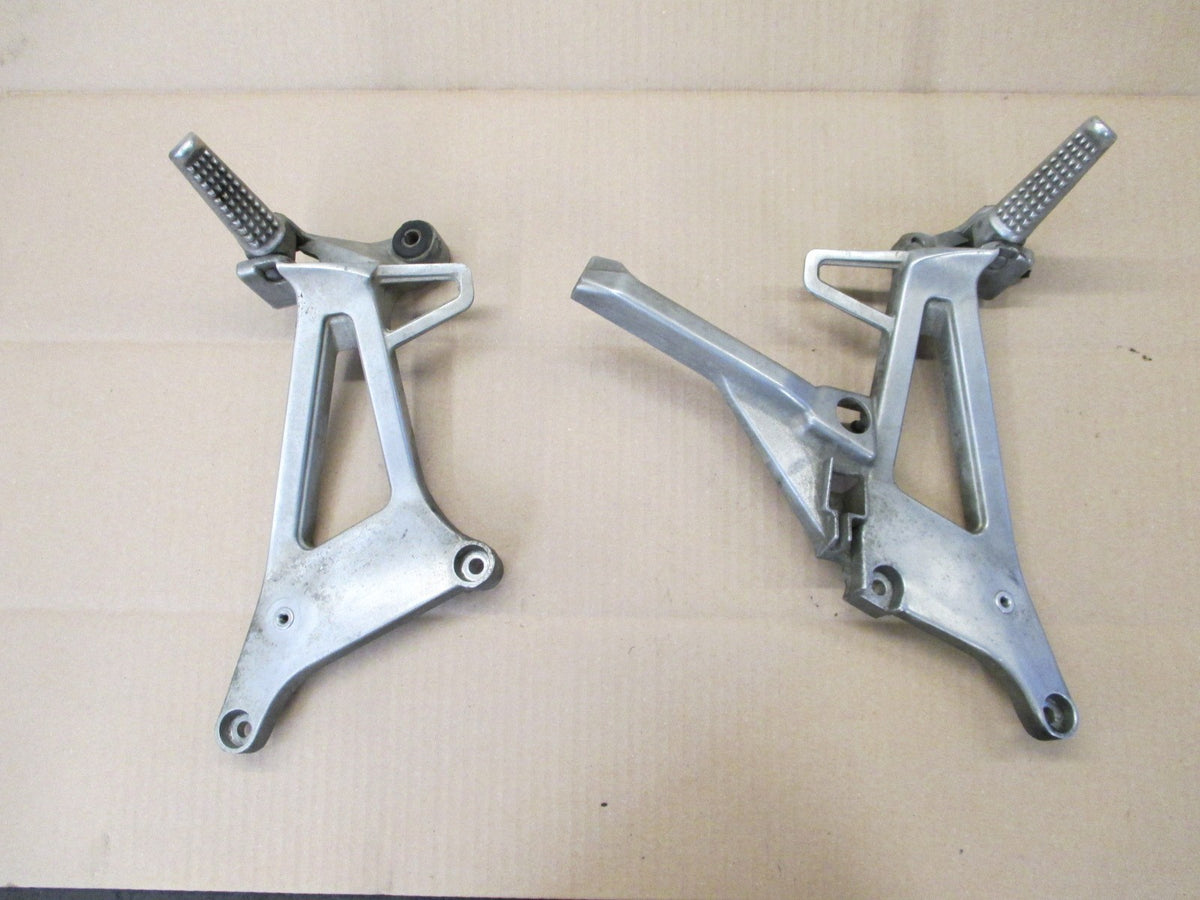 Platines cales pieds arrière  pour Honda 750 VFR - RC36 - Phase 1 - 1990 / 1993