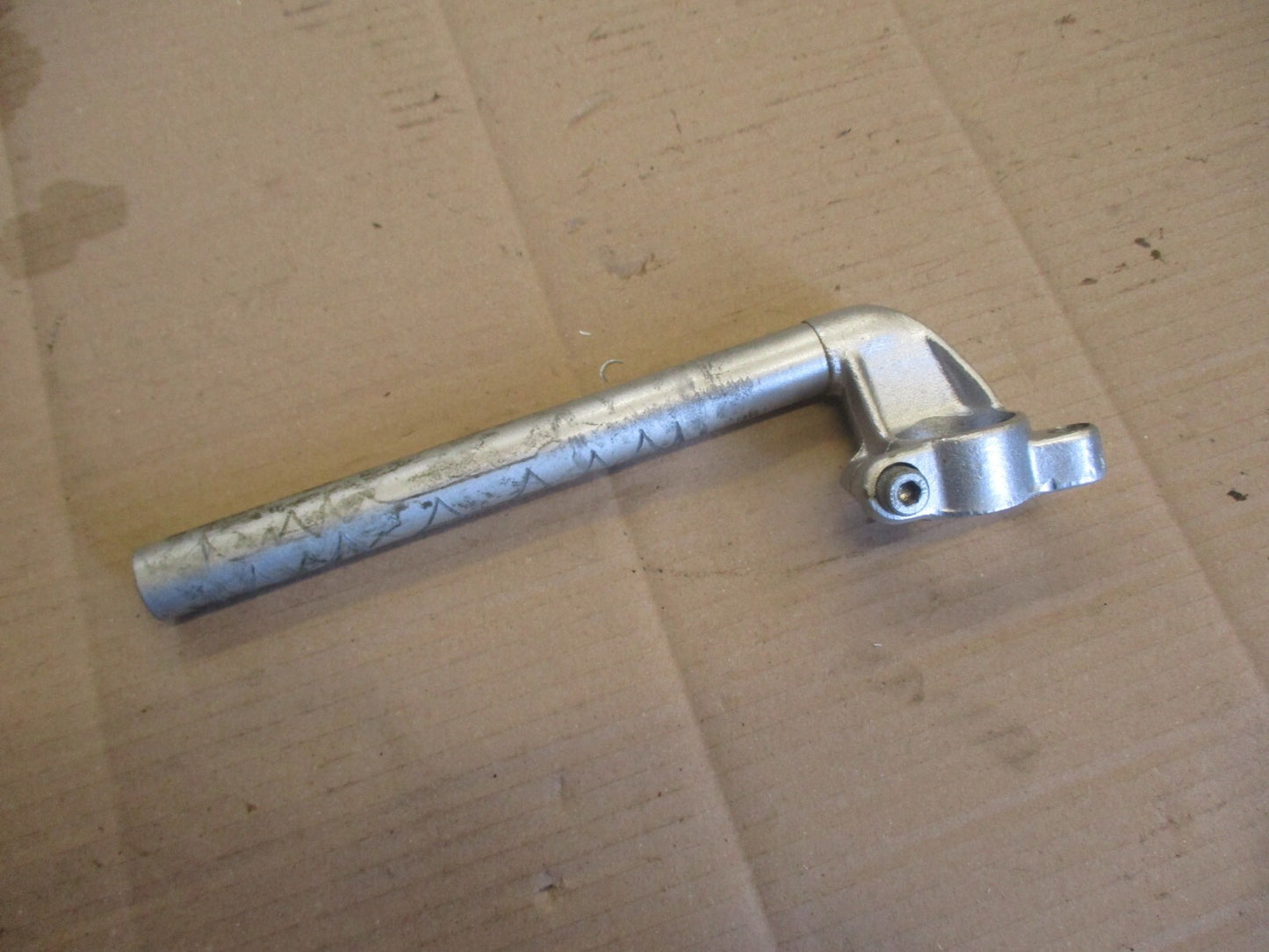 Bracelet demi guidon gauche pour Yamaha 125 TZR - 2RL
