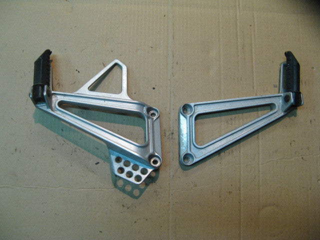 Cales pieds arrière pour Honda 650 NX Dominator - RD02