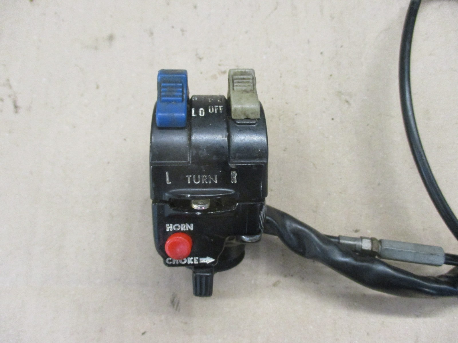 Commodo gauche + commande starter + cable + plongeur Kawasaki 125 KMX - MX125B