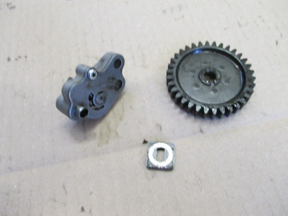 Pompe à huile pour Honda 125 CBF - JC74