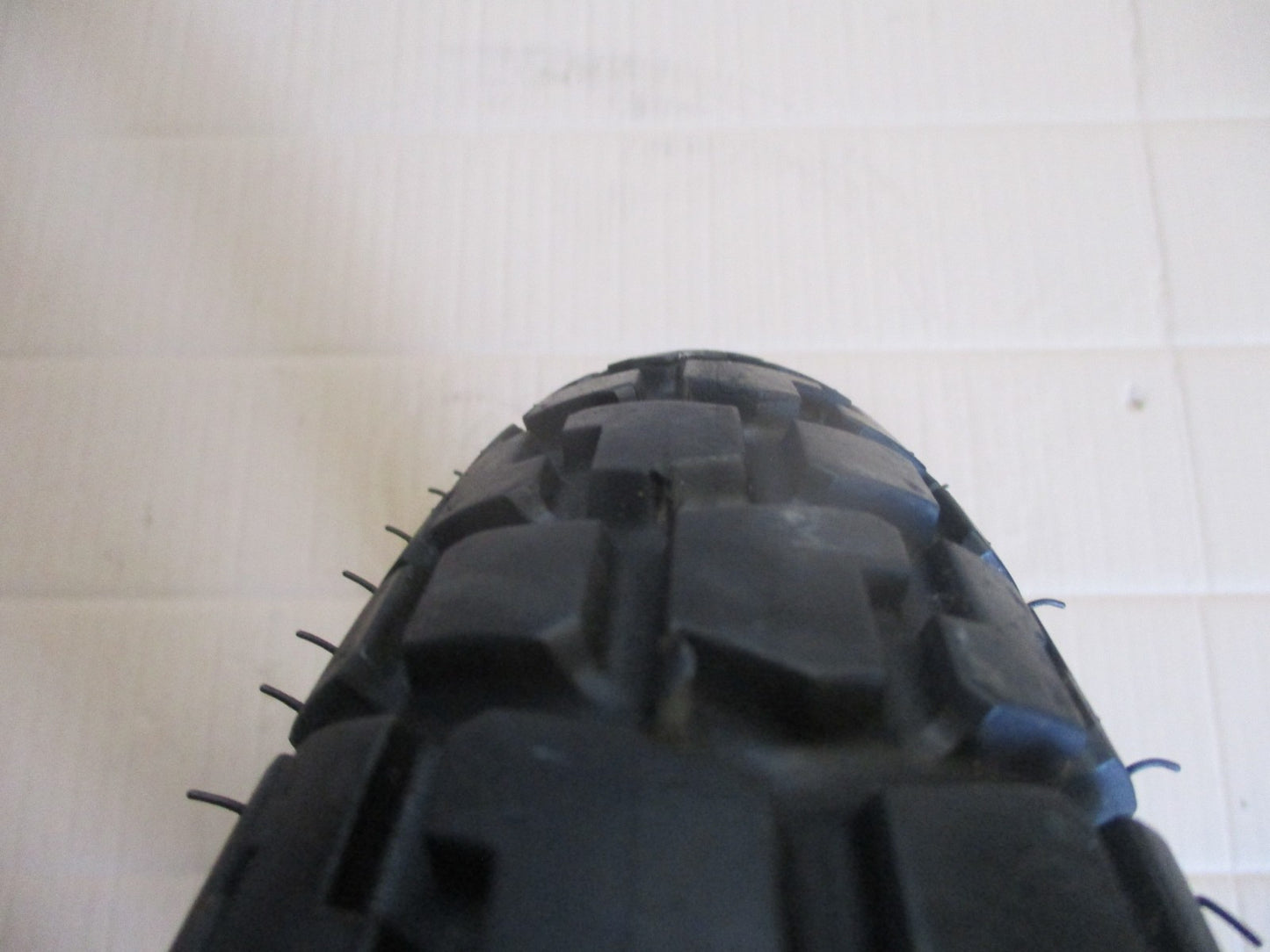 Roue avant avec pneu Dunlop Trailmax très peu roulé Yamaha 125 DTLC - 10V