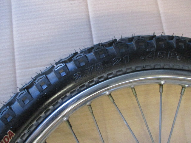 Roue avant  avec pneu peu roulé pour Yamaha 125 DTLC - 34X - 1HR - 57U