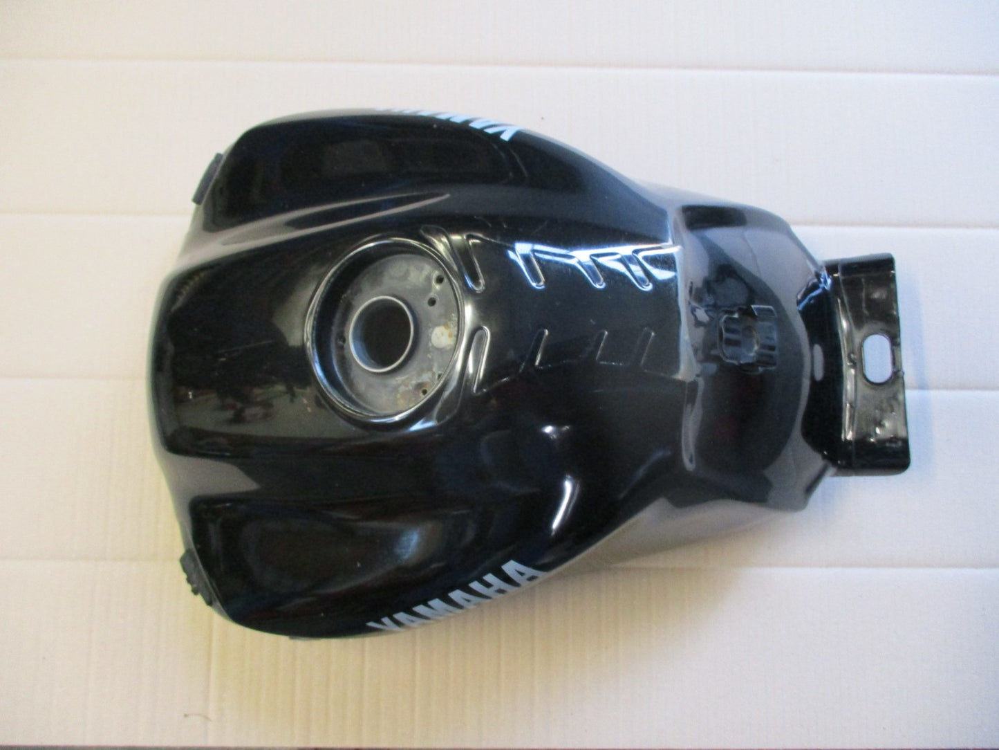 Réservoir d'essence pour Yamaha 850 TDM - 4TX - 1996 - 1998