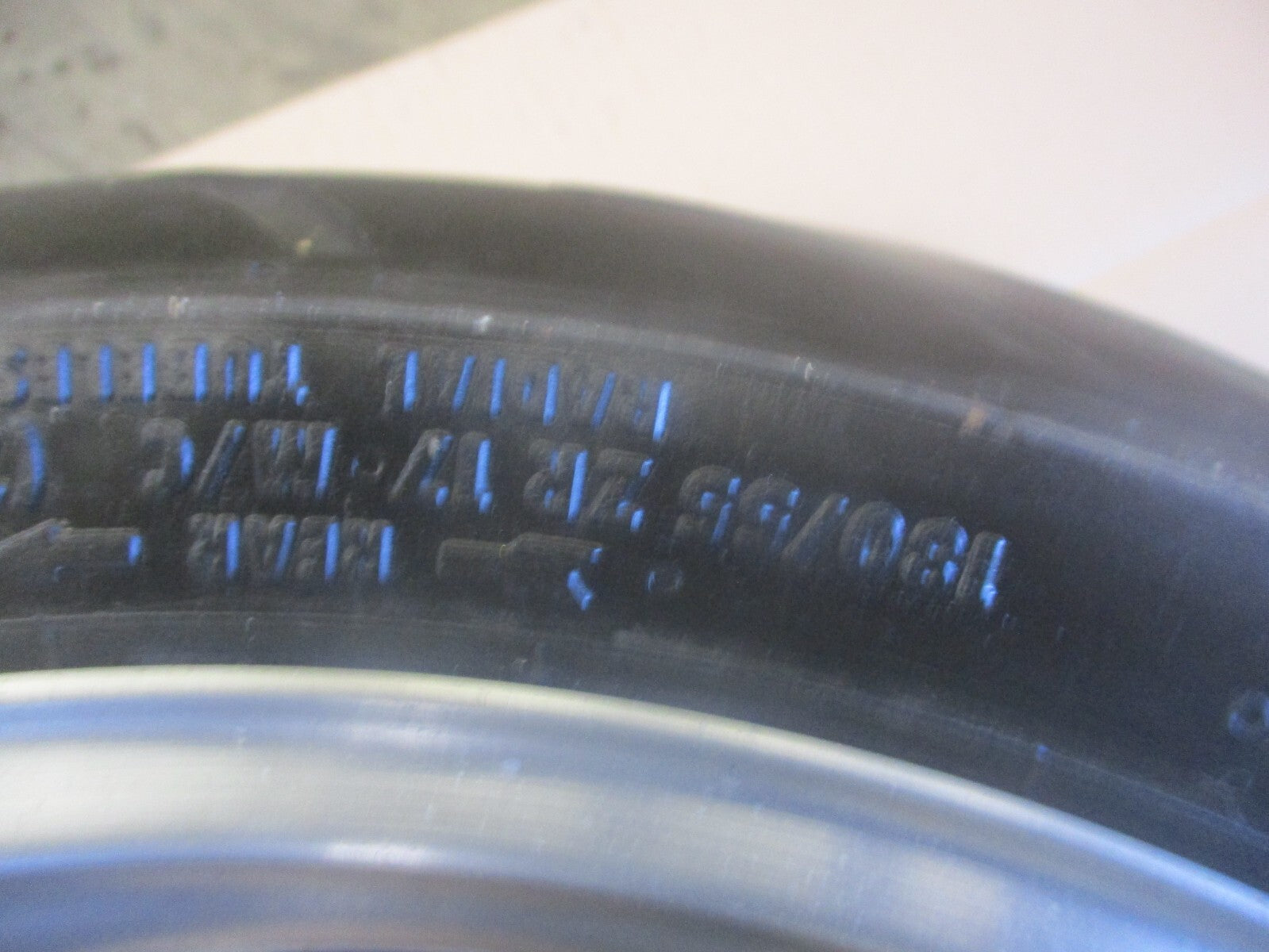 Roue arrière avec bordures polies pour Honda 750 VFR - RC36 - Type 2 - 1994/1997