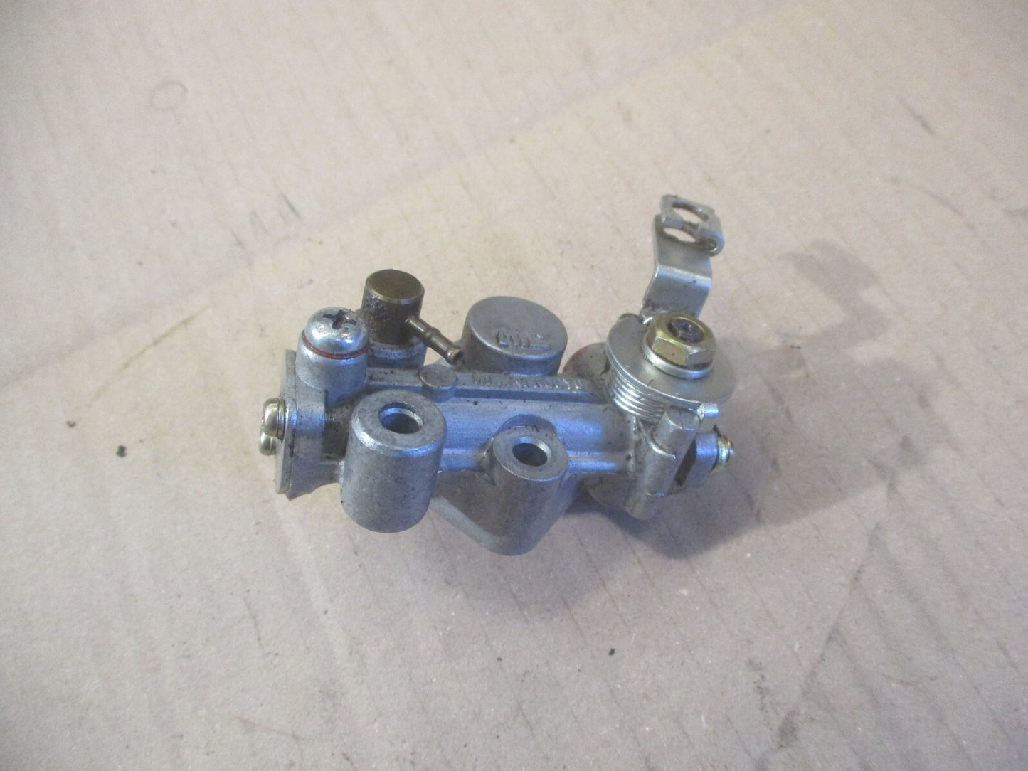 Pompe à huile pour Suzuki 125 TS B - 1979
