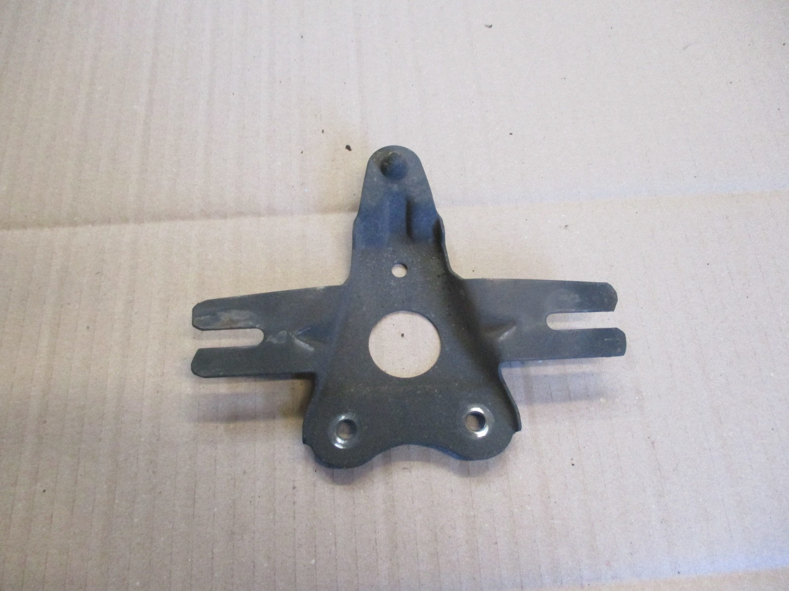 Support plaque d'immatriculation pour Yamaha 125 TW - DE01 - DE054