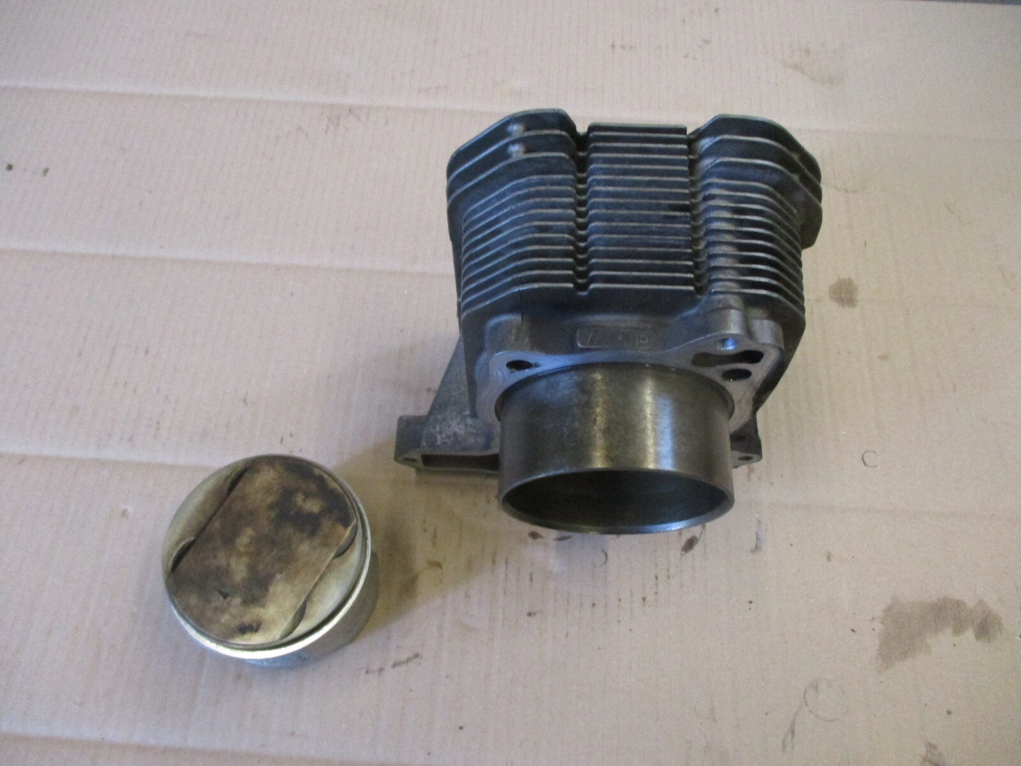 Cylindre / piston pour Suzuki 750 DR - SR41A