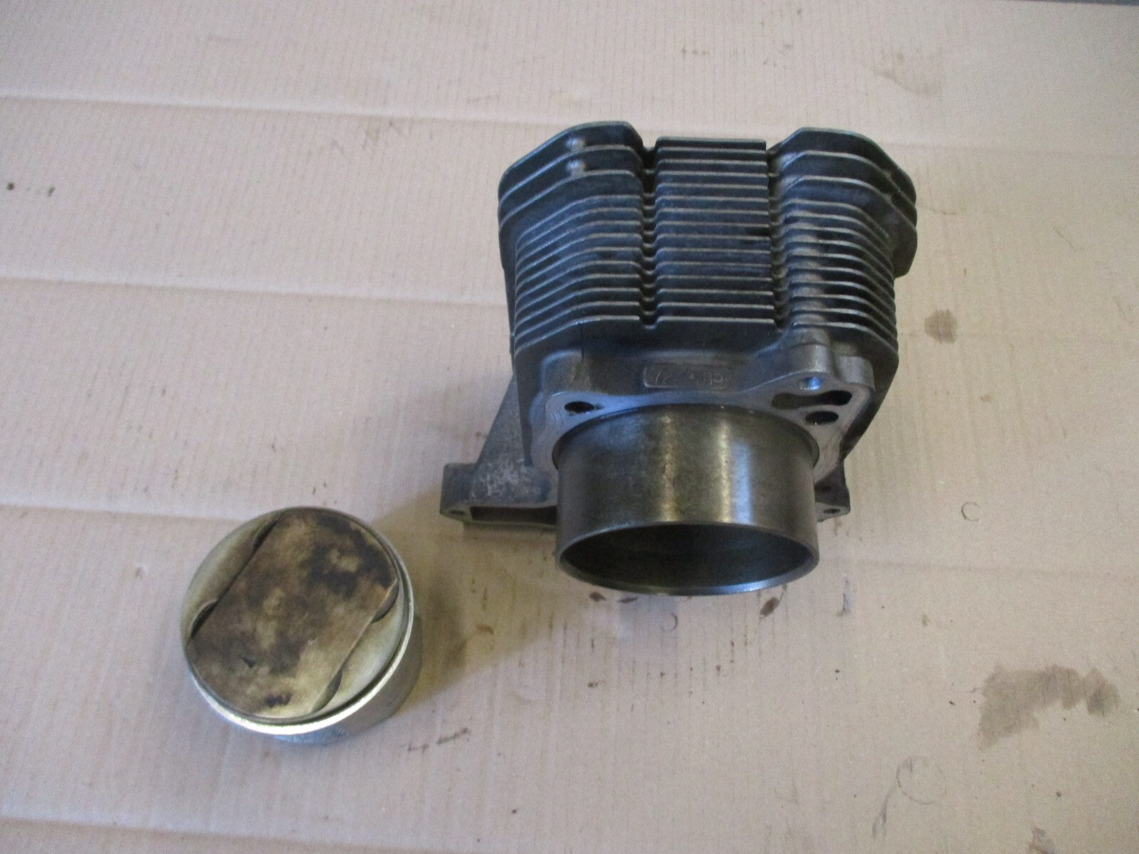 Cylindre / piston pour Suzuki 750 DR - SR41A