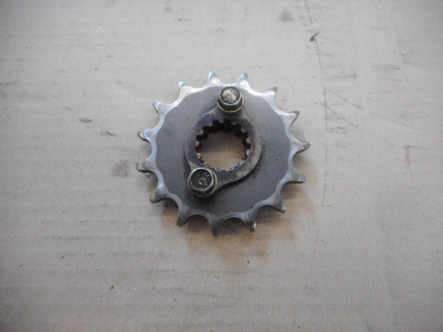 Pignon de sortie de boite pour Honda 650 NX Dominator - RD02 - RD08A