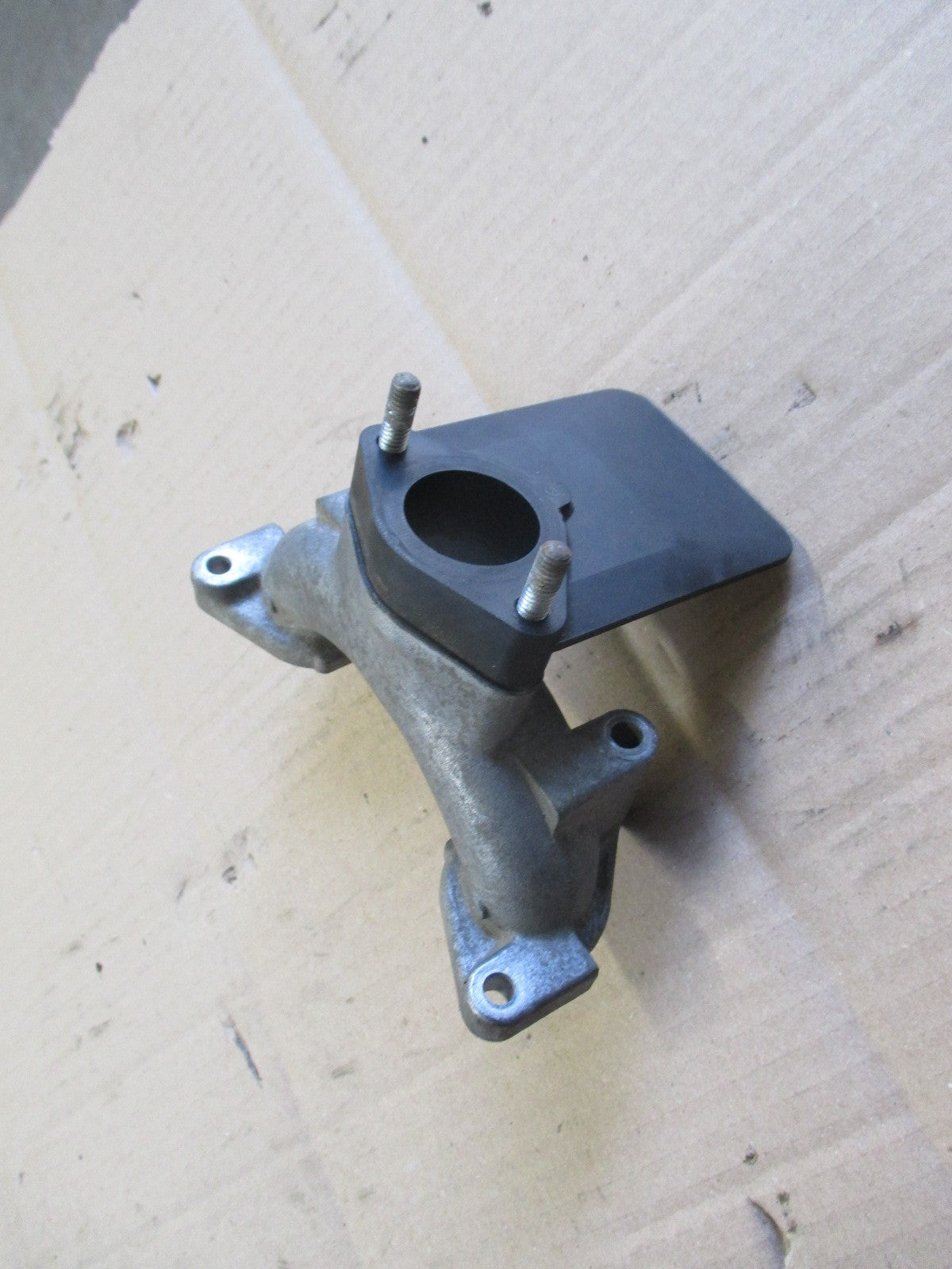 Pipe d'admission + cale bakélite  pour Honda 125 CM - JC05