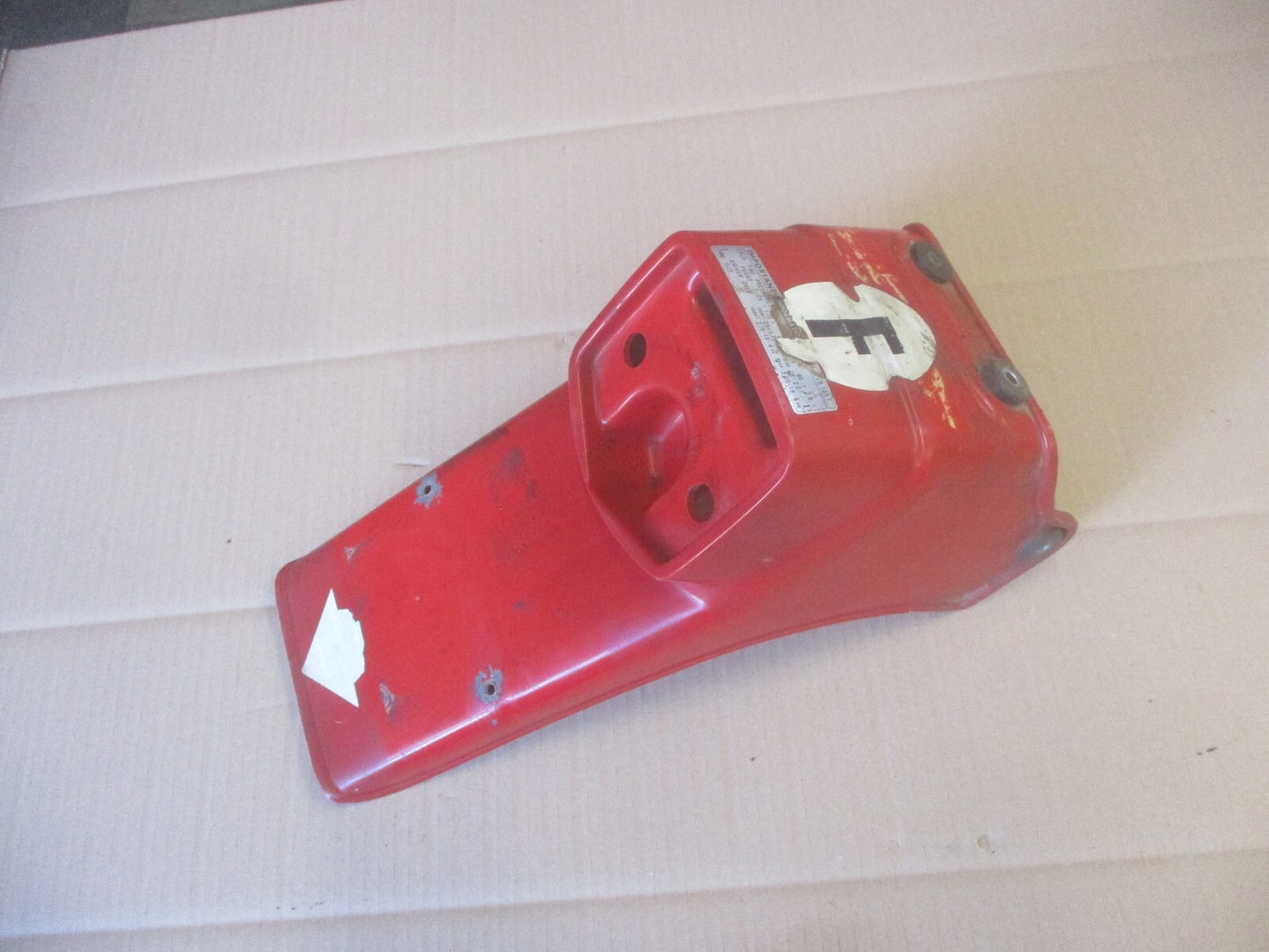 Garde boue arrière pour Honda 125 CBT - CB125T - 125 Twin