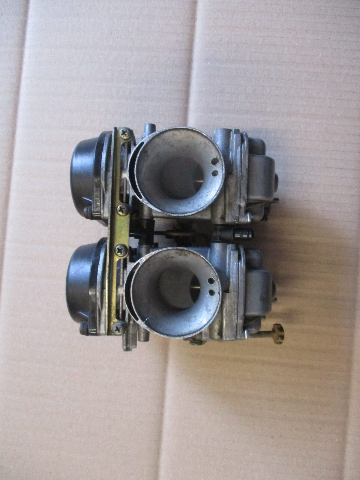 Carburateur pour Suzuki 800 DR - SR42A - SR43A