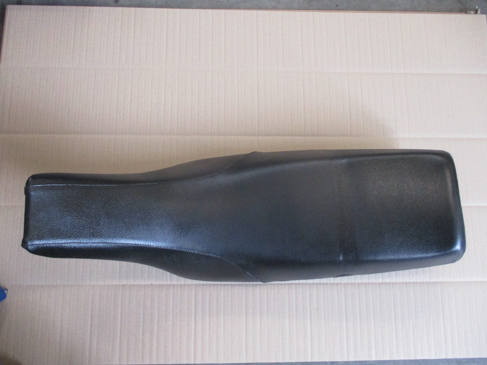Selle pour Yamaha 125 TW - DE01 - DE054
