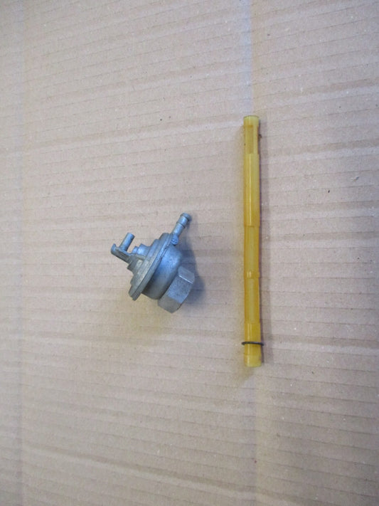 Robinet essence pour Honda 125 CBR - JC34