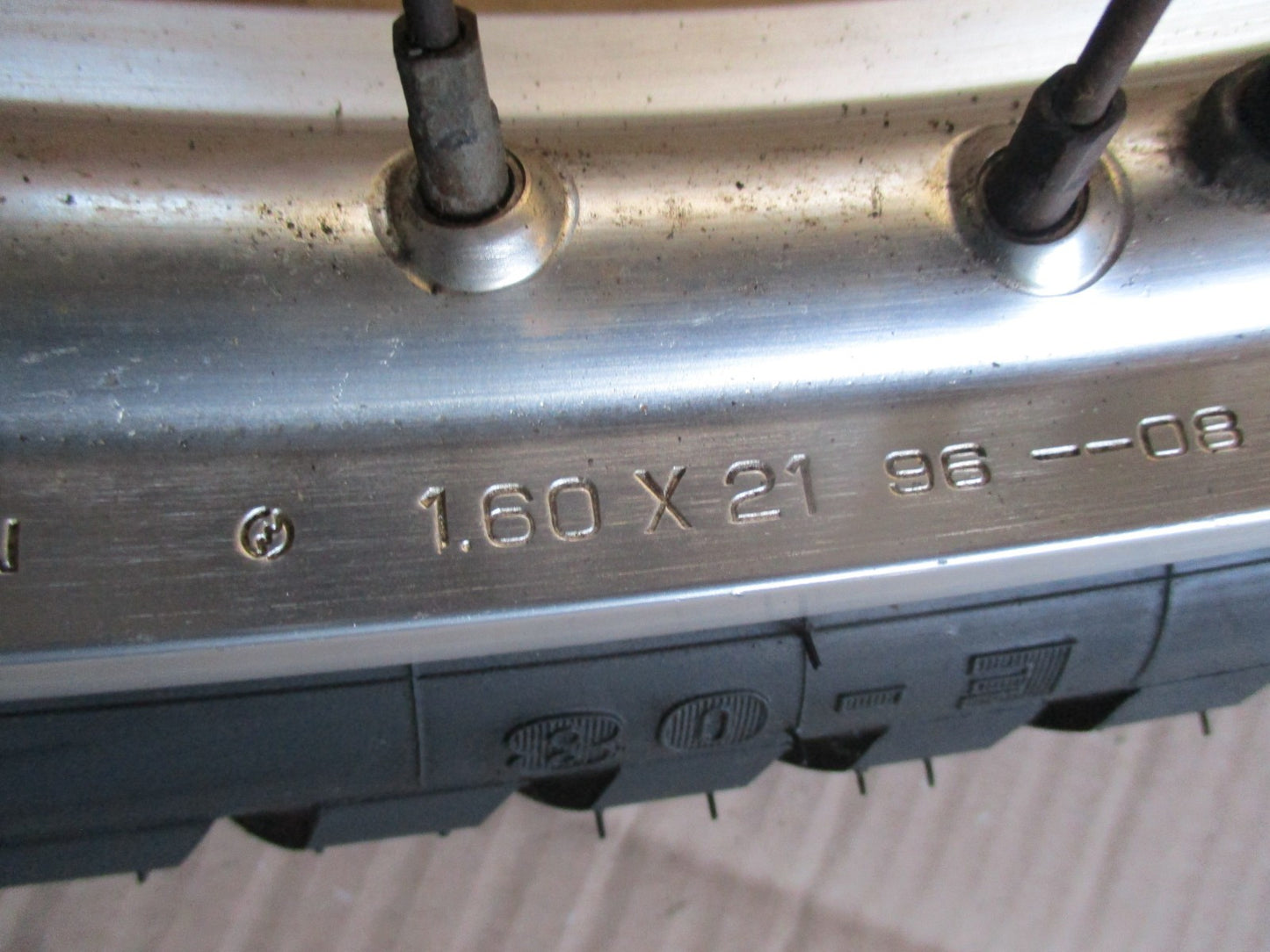 Roue avant 1.60 x 21 pour Yamaha 600 XTZ - 3AJ
