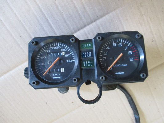 Bloc compteur compte tours 42409 kms pour Suzuki 750 DR - 800 DR - SR41A - SR42A