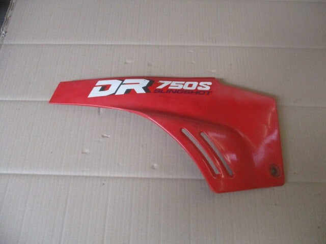 Cache latéral droit pour Suzuki 750 Dr - 800 DR - SR41A - SR42A