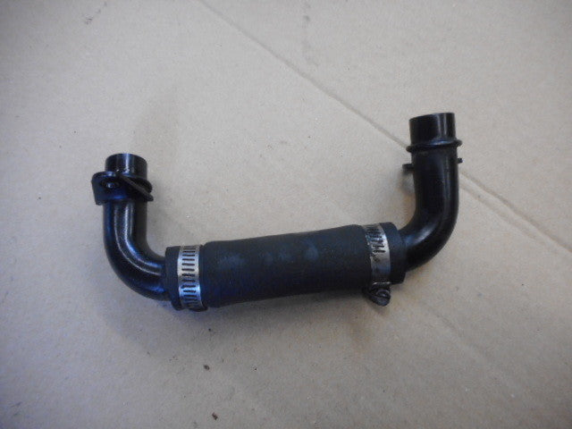 Durite d'eau de jonction cylindres pour Honda 125 XLV Varadéro - JC32