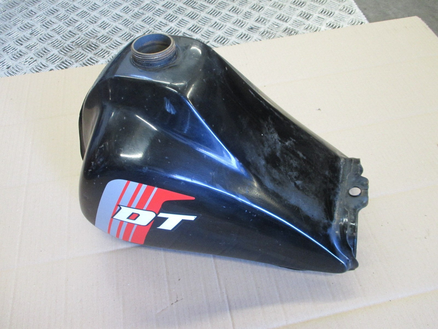 Réservoir d'essence pour Yamaha 125 DTLC - 10V