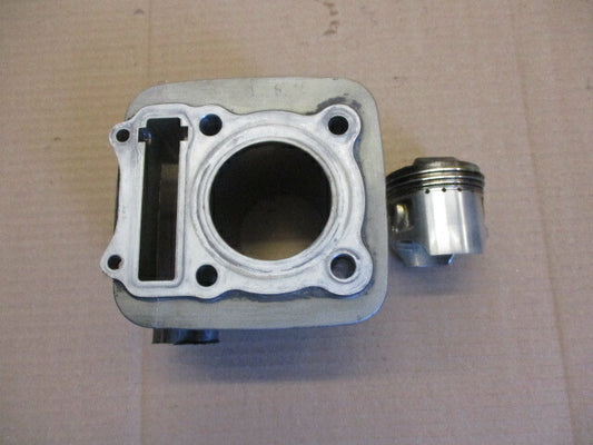 Cylindre / piston pour Suzuki 125 DR - SF44A