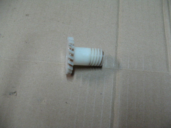 Pignon plastique pour Yamaha 125 DTLC - 10V