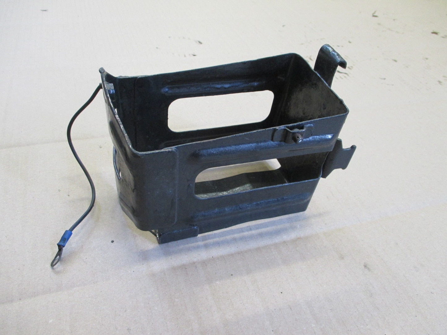 Bac batterie pour Yamaha 125 AT1 - AT2