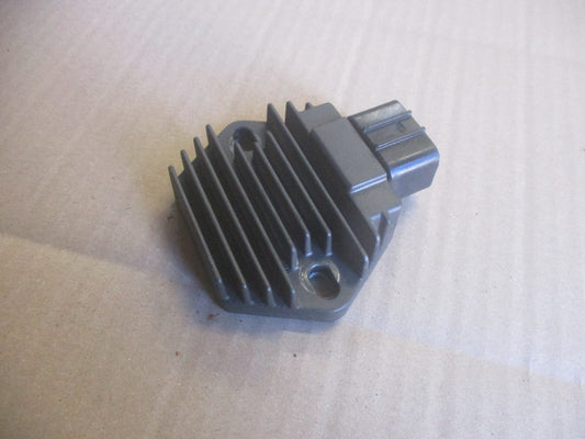 Régulateur SH683-12 pour Honda 650 XLV Transalp - RD10A - RD11A