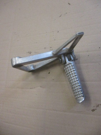 Platine cale pied avant gauche pour Honda 750 VFR - RC24
