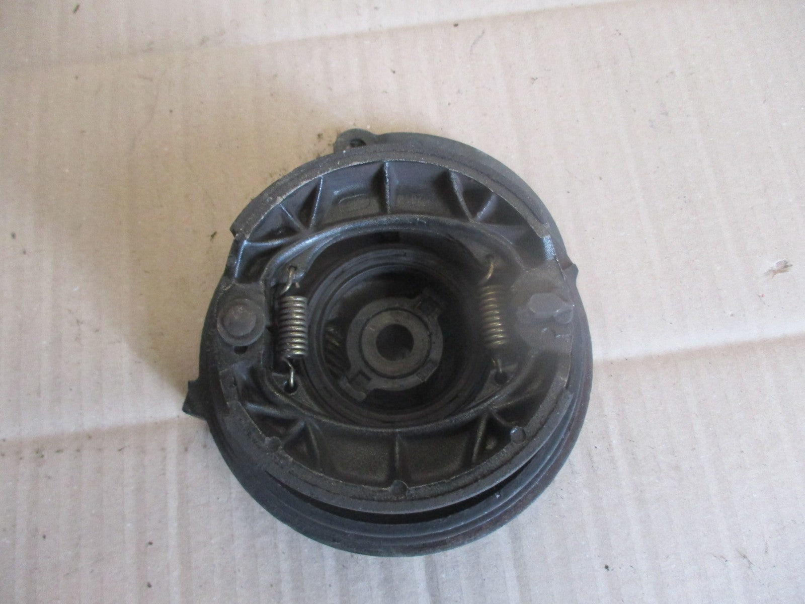 Tambour de frein avant + entraineur de compteur pour Honda 50 MTX - GF9A