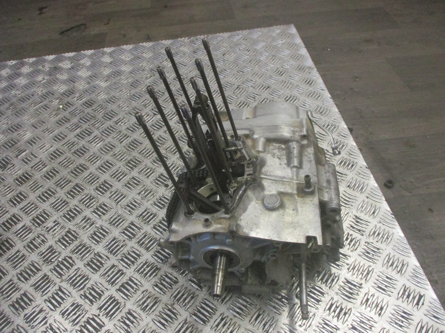 Bas moteur pour Honda 125 CM - JC05