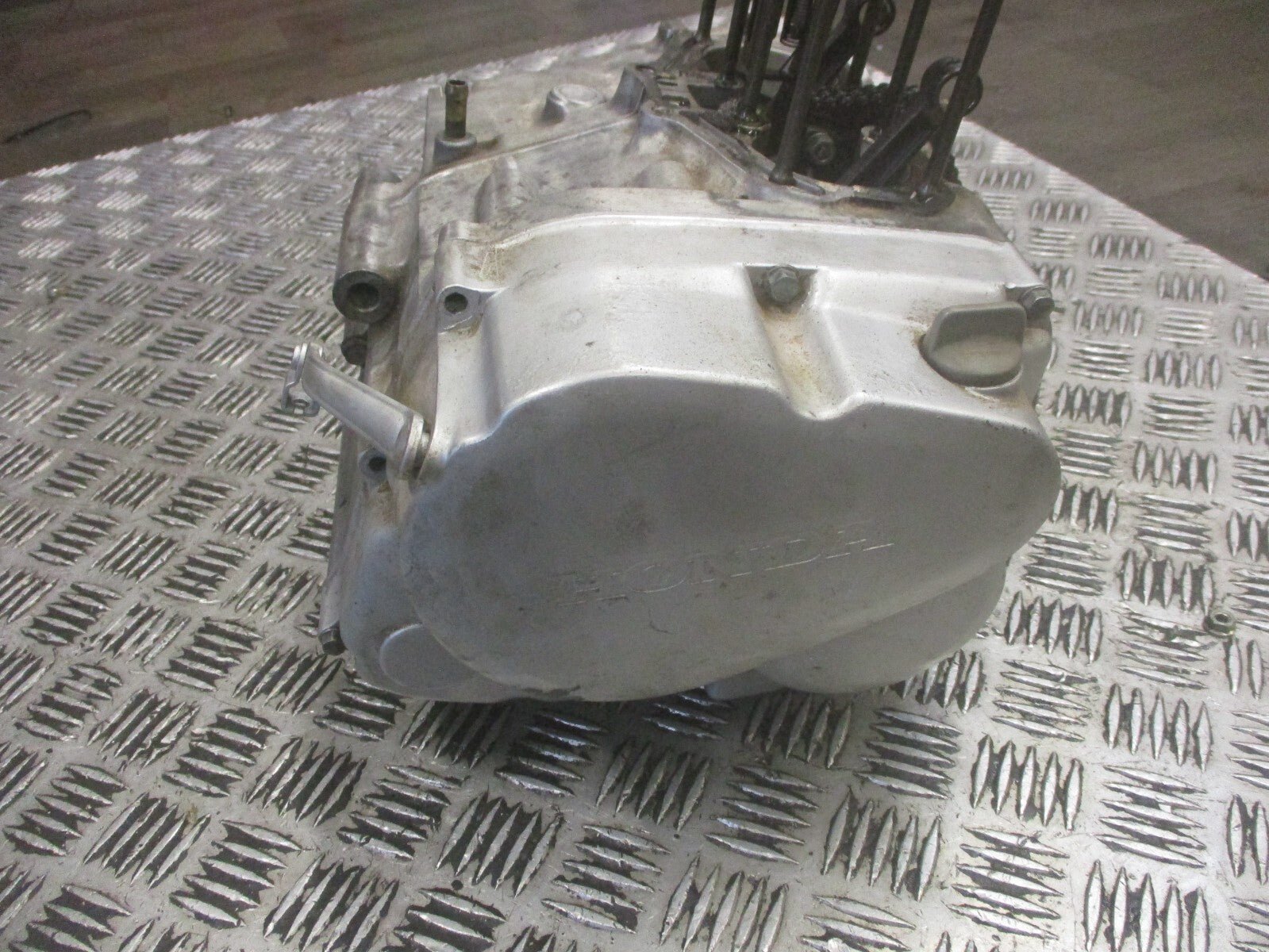 Bas moteur pour Honda 125 CM - JC05