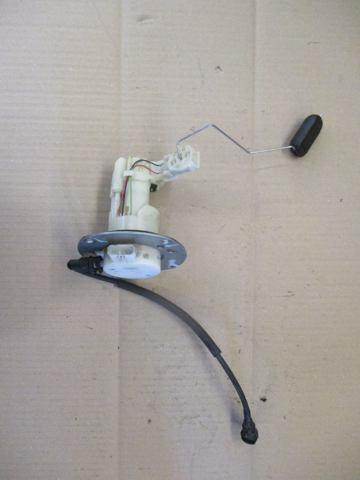 Pompe à essence + jauge pour Honda 125 CBF - JC74