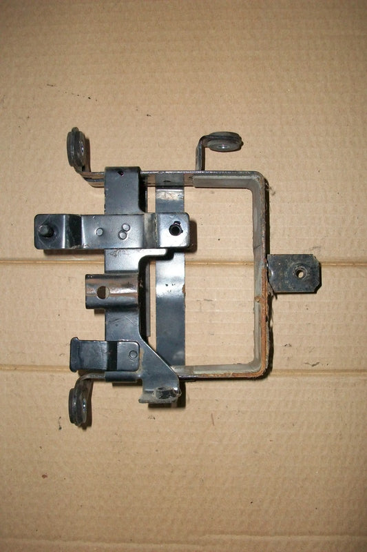 Support batterie pour Suzuki 650 DR RS SE - SP42A - SP44A