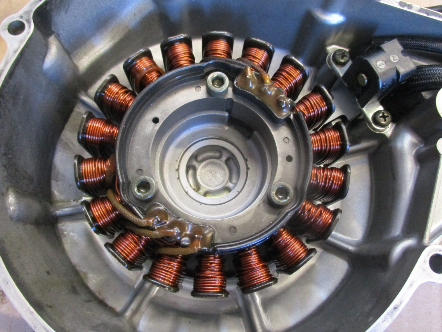 Stator + carter d'allumage + capteur pour Suzuki 650 XF Freewind