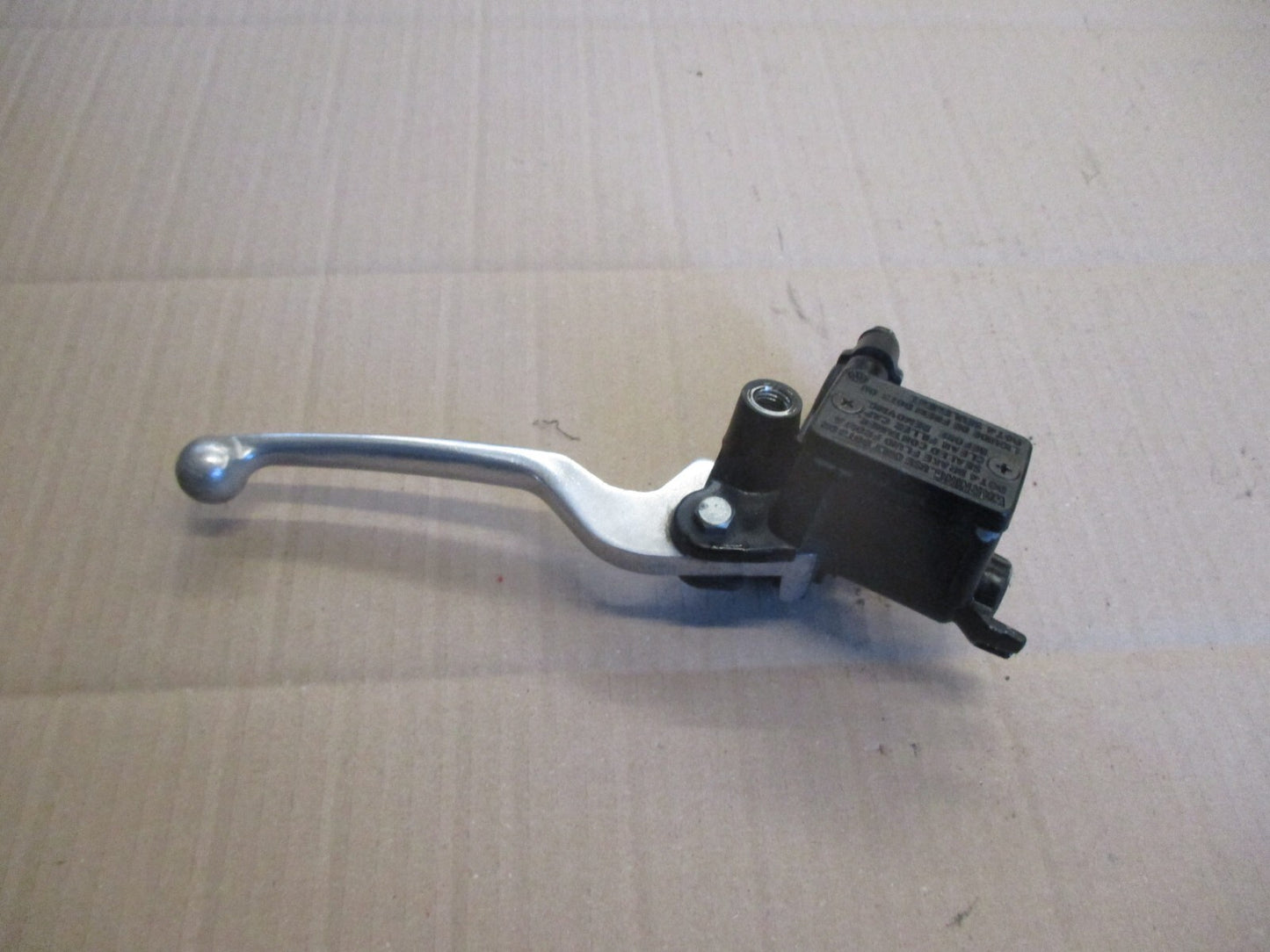 Maitre cylindre de frein avant pour Honda 125 CBR - JC34