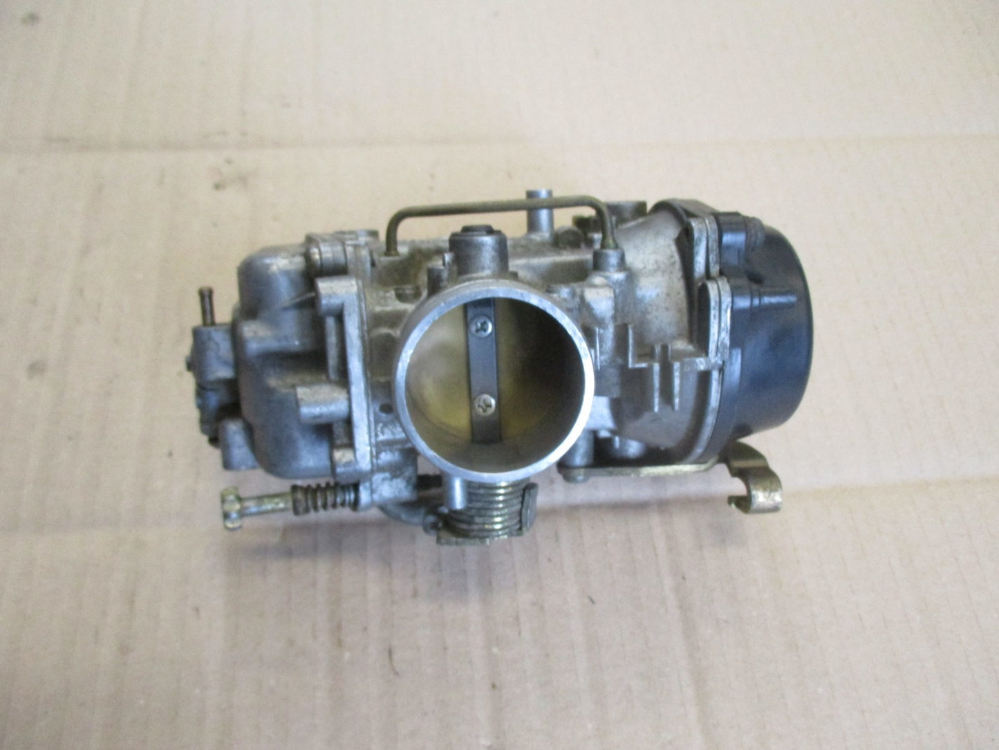 Carburateur pour Suzuki 650 DR RS SE - SP42A