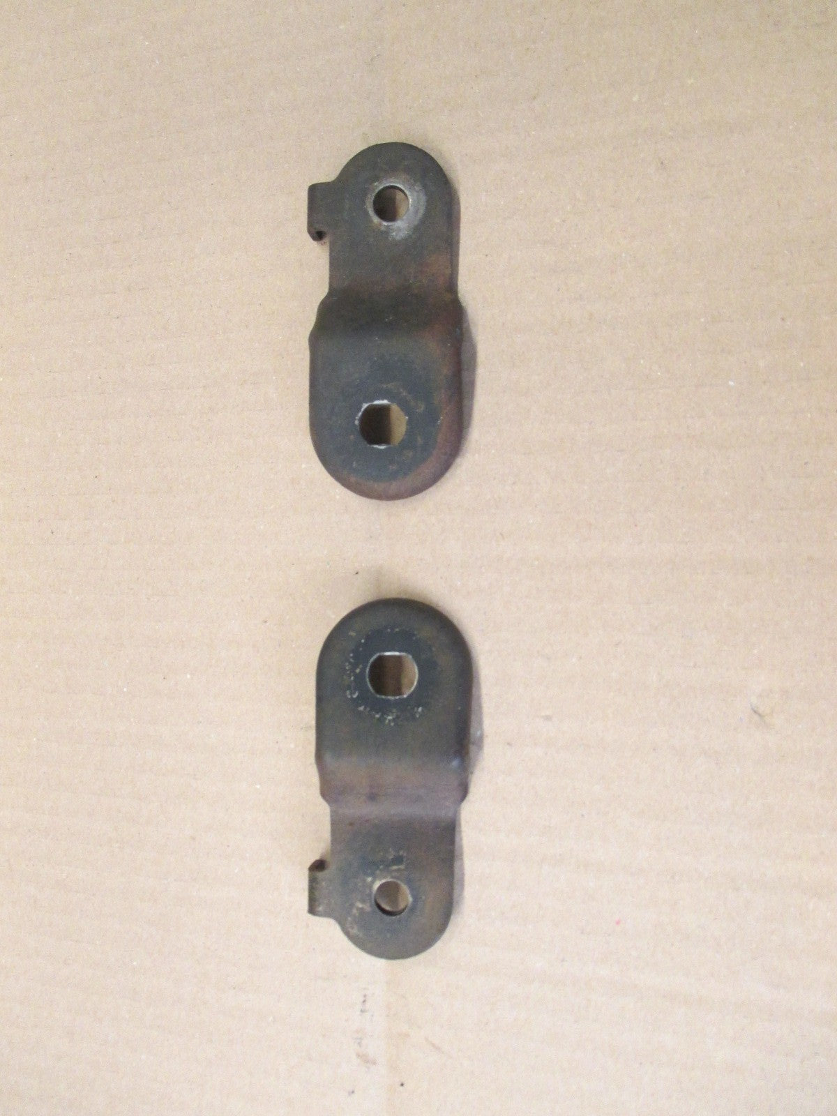 Pattes de clignotants arrières pour Suzuki 125 TS ER - 1979 / 1981