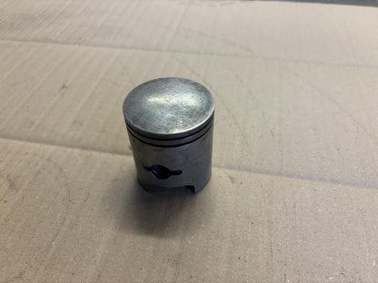 Piston cote réparation 0.5 mm pour Kawasaki 125 KE - K1 - KS