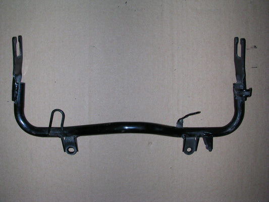 Barre inférieure de fixation flancs de carénage Honda 650 Africa twin - RD03