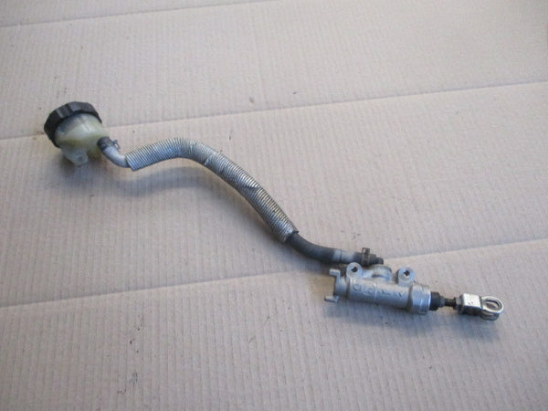 Maitre cylindre + bocal de frein arrière pour Suzuki 800 DR - SR43A