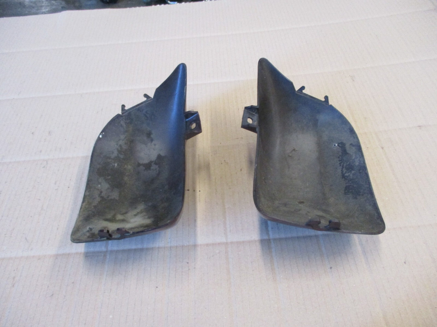 Caches latéraux pour Yamaha 535 XV Virago - 2YL