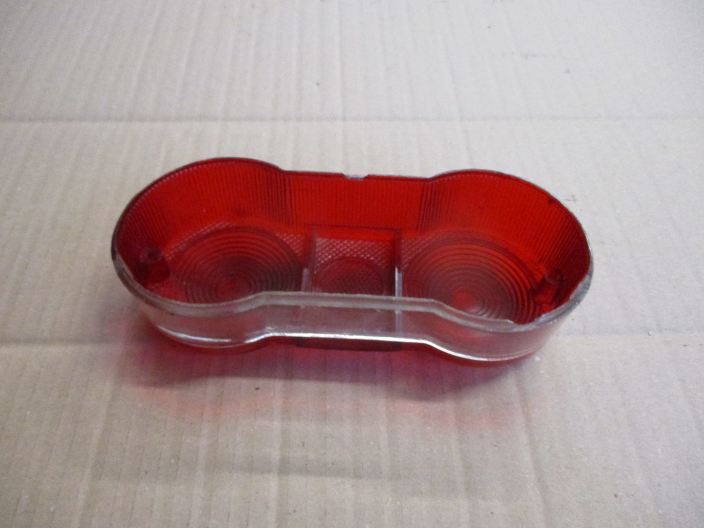 Cabochon de feu arrière pour Suzuki 125 TS