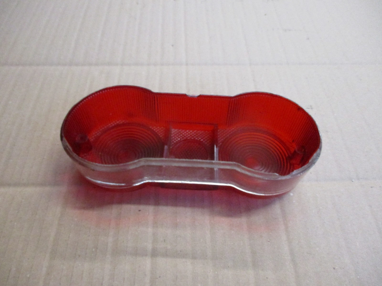 Cabochon de feu arrière pour Suzuki 125 TS