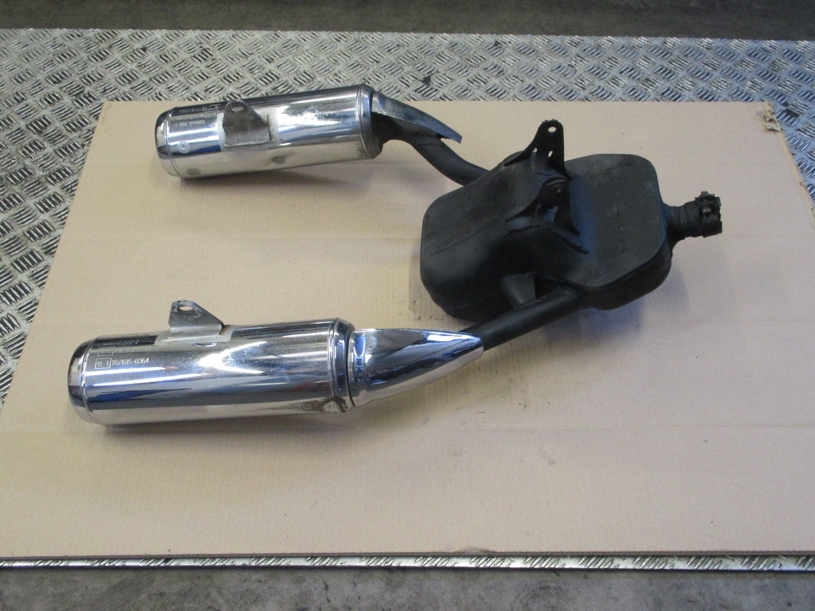 Silencieux d'origine + marmitte pour Yamaha 850 TDM - 3VD - 4TX