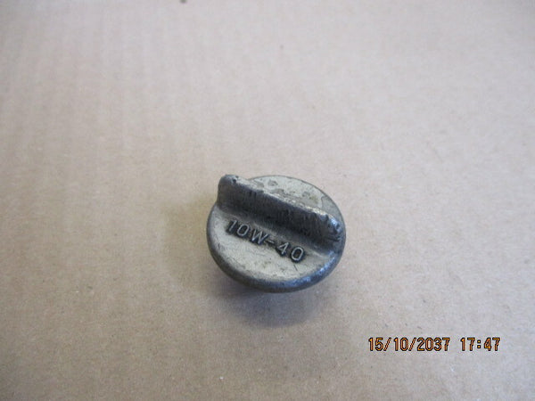 Bouchon d'huile sur carter d'embrayage Suzuki 600 DR - 650 DR - SN41A - SP41A