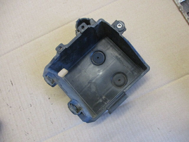 Support batterie pour Yamaha 400 XJ - 4V7