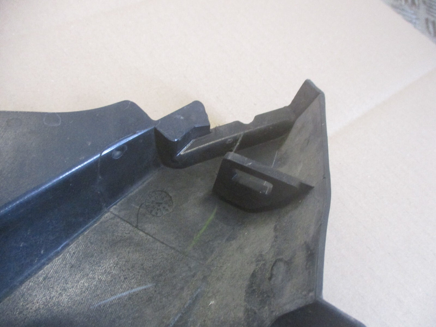 Cache latéral droit gris pour Honda 125 CBF - JC40A