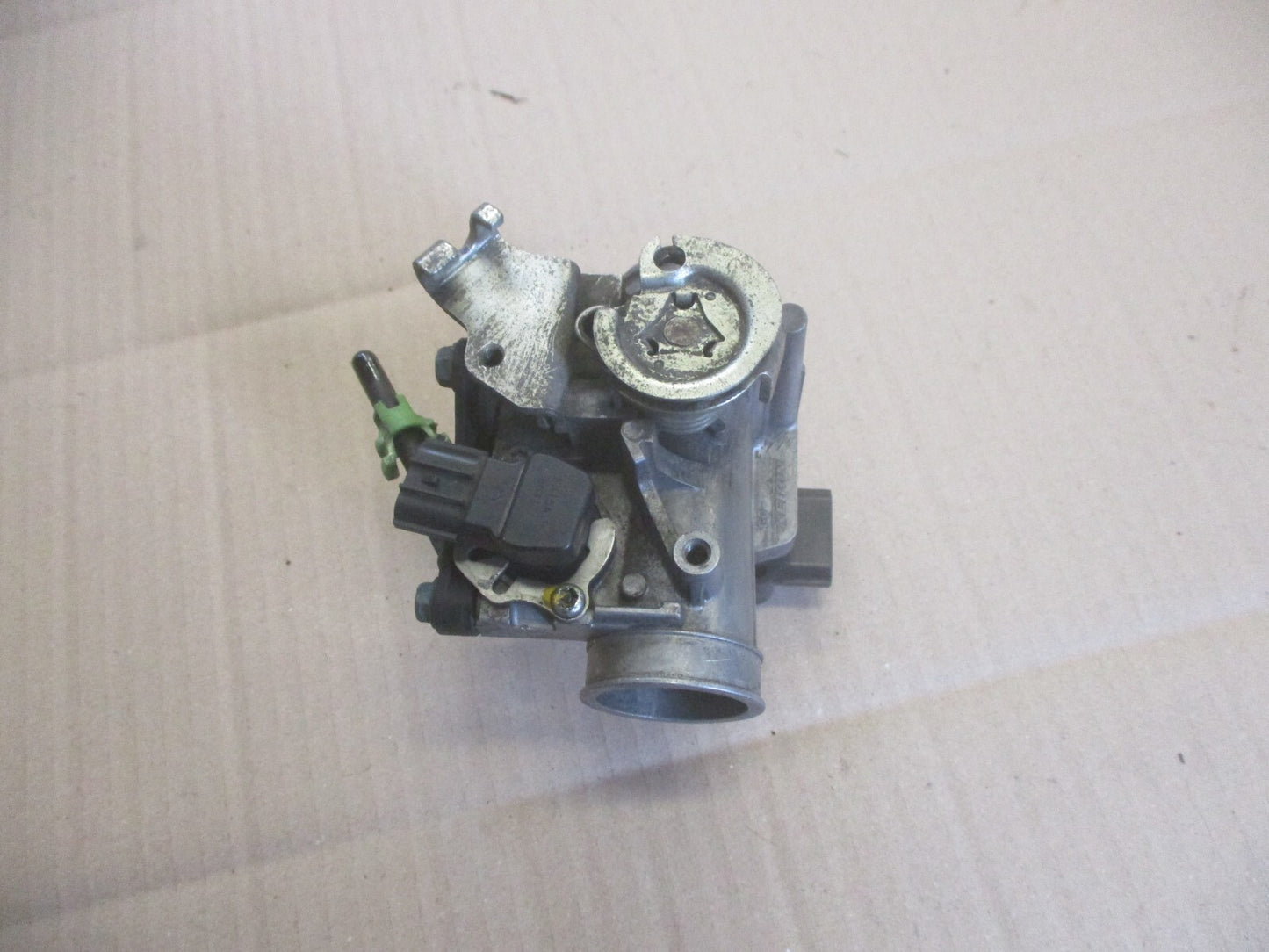 Corps papillon d'injection pour Honda 125 CBF - JC40A